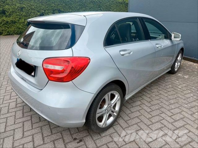 Mercedes-Benz A 180 Urban Pano/Auto/Navi/PDC Henkilöautot