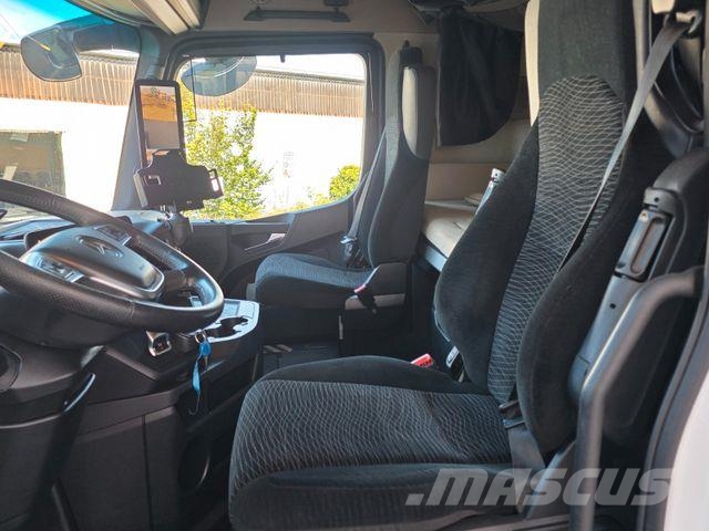 Mercedes-Benz Actros 1846 LS Hydraulik, ADR, 2 x Nebenantrieb 中古トラクターヘッド | トレーラーヘッド
