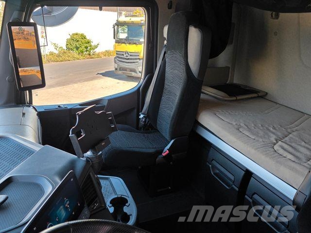 Mercedes-Benz Actros 1846 LS Hydraulik, ADR, 2 x Nebenantrieb 中古トラクターヘッド | トレーラーヘッド