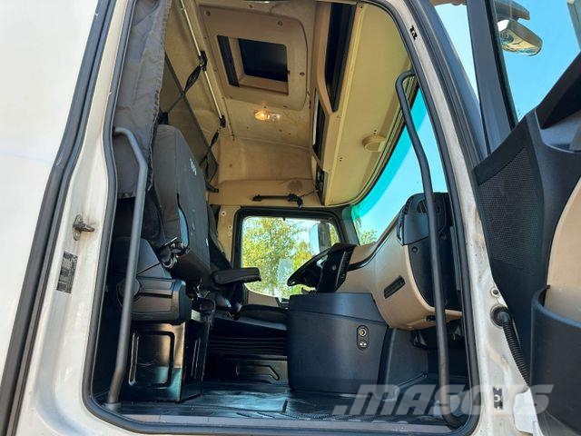 Mercedes-Benz ACTROS 1842 3 M INNENHÖHE KOPMLETTZUG Pressukapelli kuorma-autot