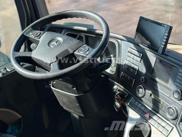 Mercedes-Benz Actros 2545 6x2 LL 4.Stock Menke Hubdach Tränke Dyretransport