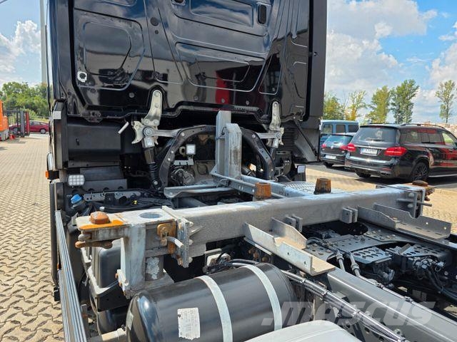 Mercedes-Benz Actros 2553 | 6E | Retarder | MirrorCam Kuorma-autoalustat