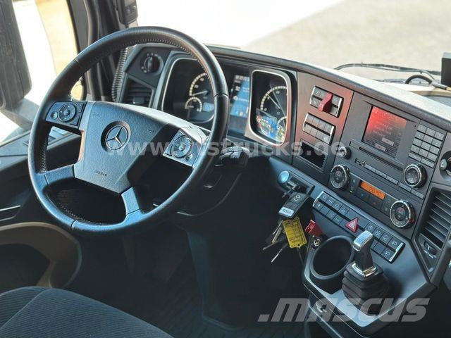 Mercedes-Benz Actros 1843 ADR-Zulassung, 2-Kreis Hydraulik Sattelzugmaschinen