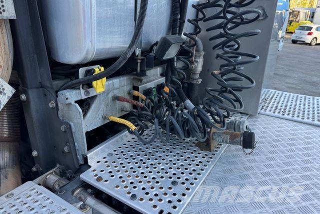 Mercedes-Benz Actros 2651 V8 6x4 وحدات الجر