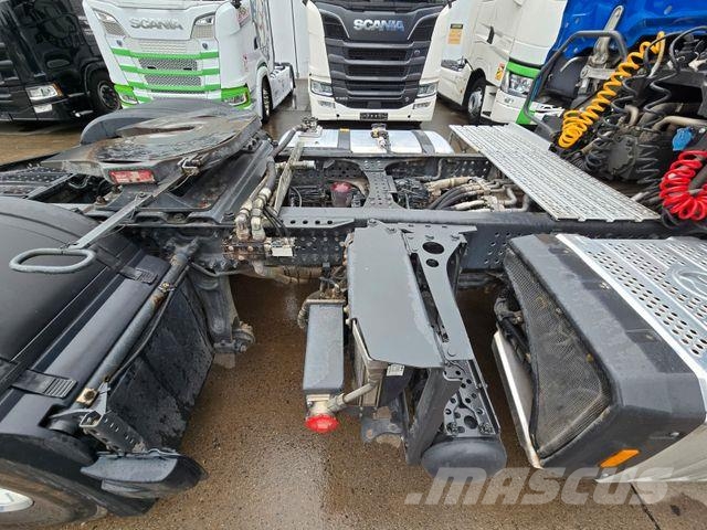 Mercedes-Benz ACTROS 1853 * KIPP. * ACC * RETARDER* HAD * 4x4 Vlačilci