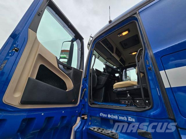 Mercedes-Benz ACTROS 1853 * KIPP. * ACC * RETARDER* HAD * 4x4 Vlačilci