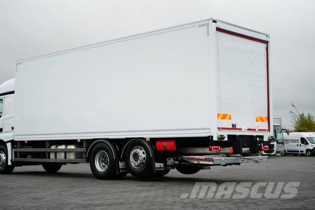 Mercedes-Benz ACTROS / 2543 / E 6 / MP 5 / KONTENER + WINDA / Фургони