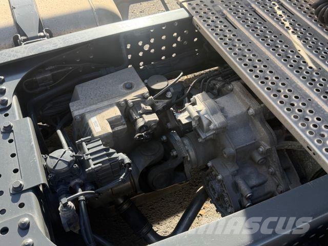 Mercedes-Benz Actros 1848 Öl-Retarder Style-Line BigSpace Mega Vlačilci