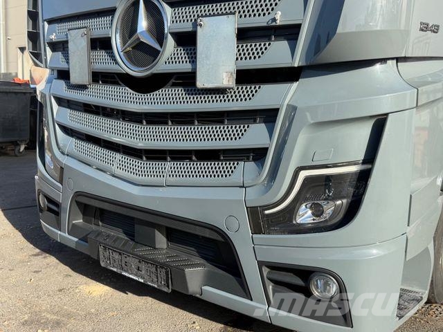 Mercedes-Benz Actros 1848 Öl-Retarder Style-Line BigSpace Mega Vlačilci