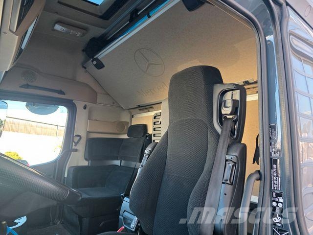 Mercedes-Benz Actros 1848 LS Retarder SoloStar BigSpace 2x 牵引车