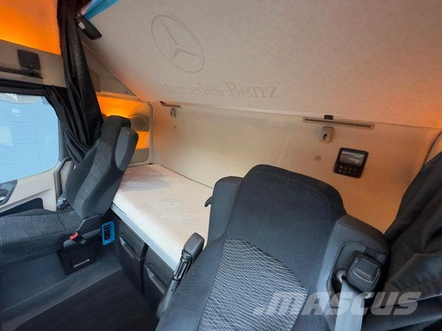Mercedes-Benz Actros 1848 LS 4x2 BL/Retarder/Navi/MIRROR/Klima Sattelzugmaschinen