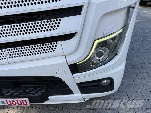 Mercedes-Benz Actros MP5 2551 6X2 Kran Fassi F185 牵引车