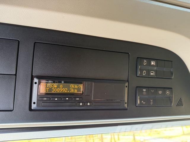 Mercedes-Benz Actros MP5 2551 6X2 Kran Fassi F185 牵引车