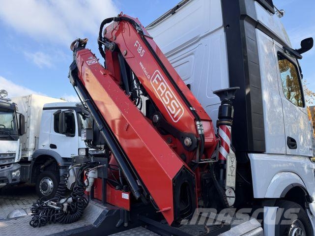 Mercedes-Benz Actros MP5 2551 6X2 Kran Fassi F185 牵引车