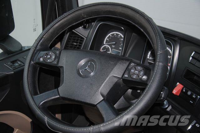 Mercedes-Benz Actros 1845 牵引车