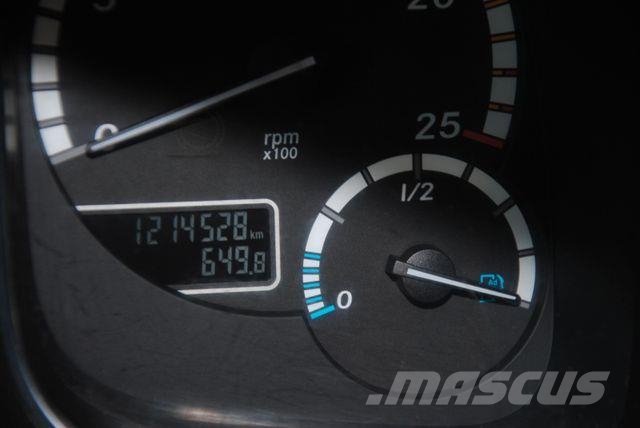 Mercedes-Benz Actros 1845 牵引车