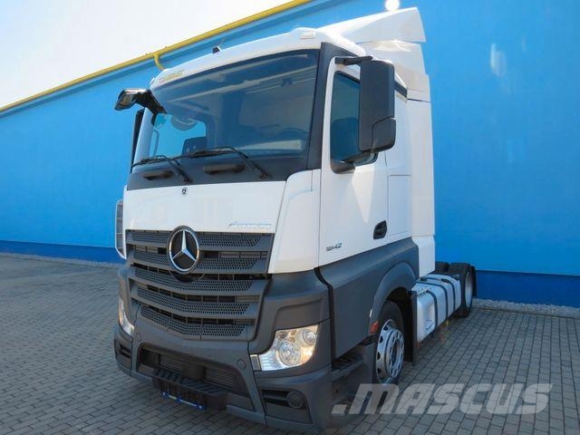 Mercedes-Benz ACTROS 1842*Motor13 Liter*Low*Aut*Tank 990 l Camiones tractor
