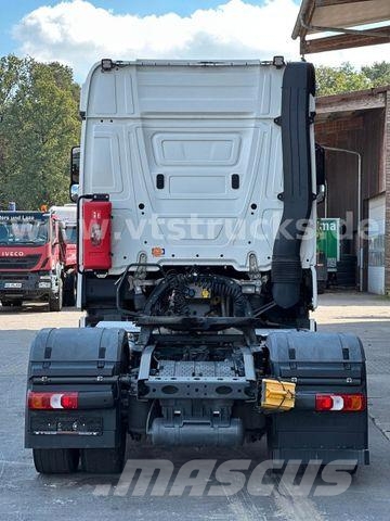 Mercedes-Benz Actros 1843 ADR-Zulassung, 2-Kreis Hydraulik Sattelzugmaschinen