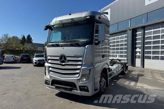 Mercedes-Benz Actros 1840 4x2 BDF Chassis met cabine
