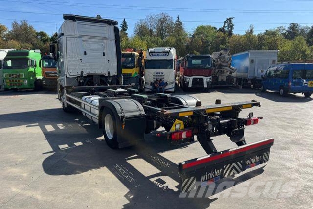 Mercedes-Benz Actros 1840 4x2 BDF Chassis met cabine