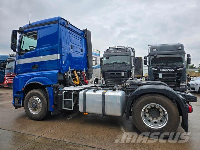 Mercedes-Benz ACTROS 1853 * KIPP. * ACC * RETARDER* HAD * 4x4 Vlačilci