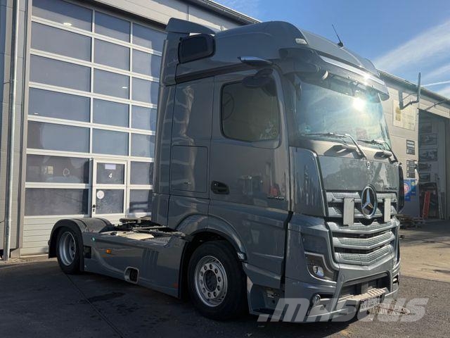 Mercedes-Benz Actros 1848 Öl-Retarder Style-Line BigSpace Mega Vlačilci