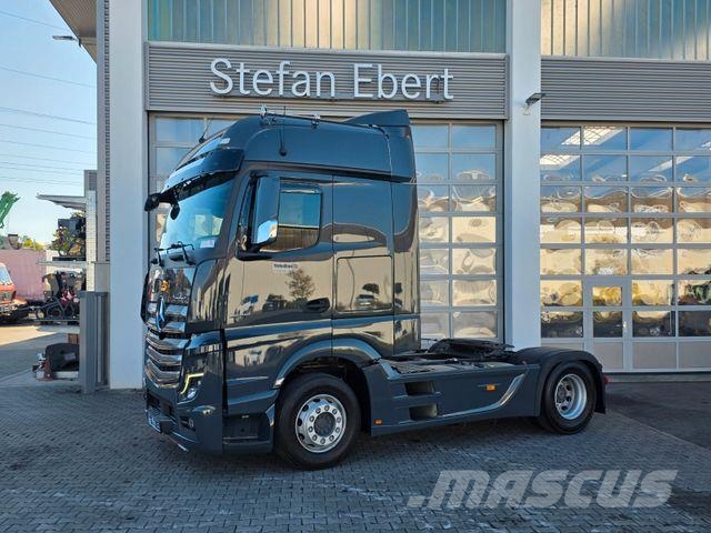 Mercedes-Benz Actros 1848 LS Retarder SoloStar BigSpace 2x 牵引车
