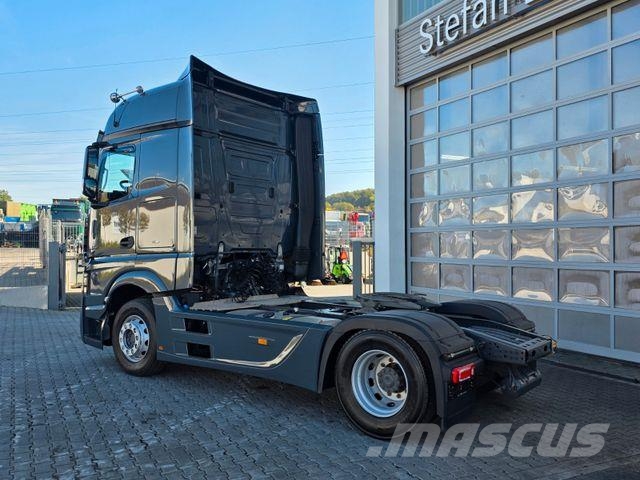 Mercedes-Benz Actros 1848 LS Retarder SoloStar BigSpace 2x 牵引车