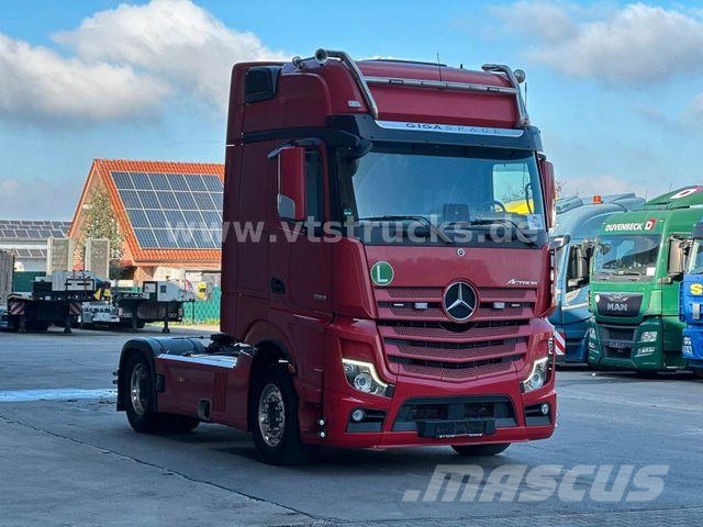 Mercedes-Benz Actros 1853 GigaSpace | Retarder | Mirror 牵引车