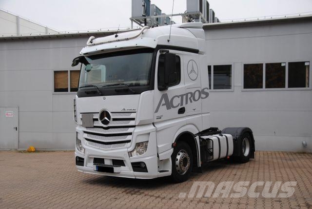 Mercedes-Benz Actros 1845 牵引车