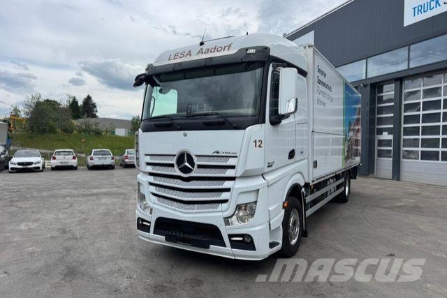 Mercedes-Benz Actros 1842 mit Seitenöffnung und Kran Other trucks