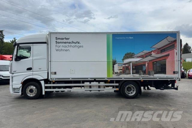 Mercedes-Benz Actros 1842 mit Seitenöffnung und Kran Other trucks