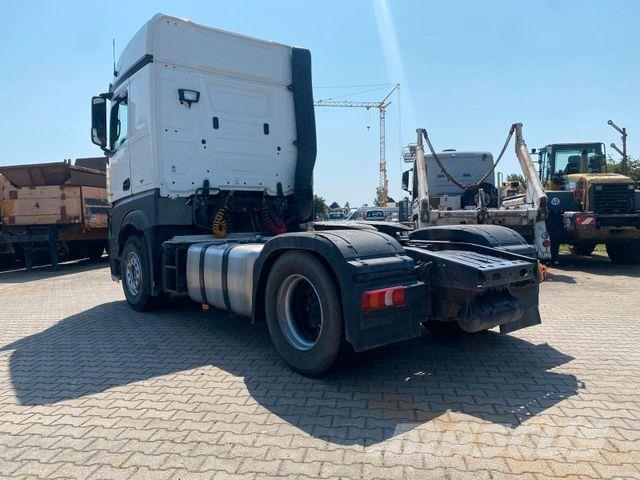 Mercedes-Benz Actros 1848 SZM 曳引機組件