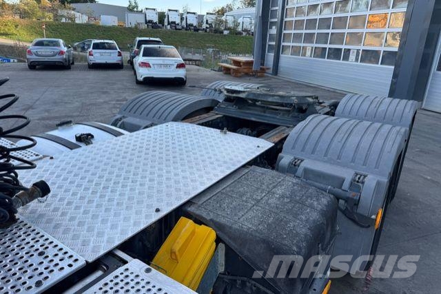 Mercedes-Benz Actros 2651 V8 6x4 وحدات الجر