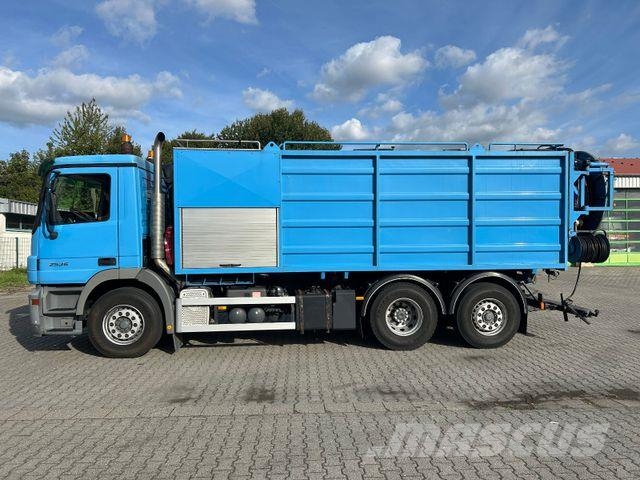 Mercedes-Benz Actros 2536 6x2-4 / Moos FAE 865 / Öl Fett Combi / vacuum trucks