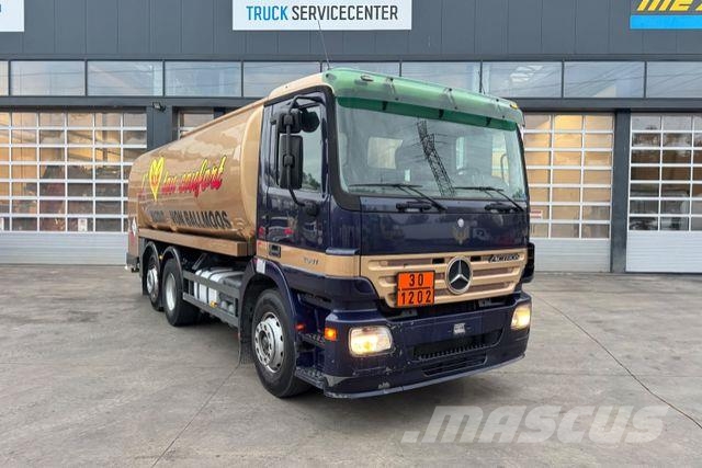 Mercedes-Benz Actros 2541 6x2 21'000L 2 Kammern Tovornjaki cisterne