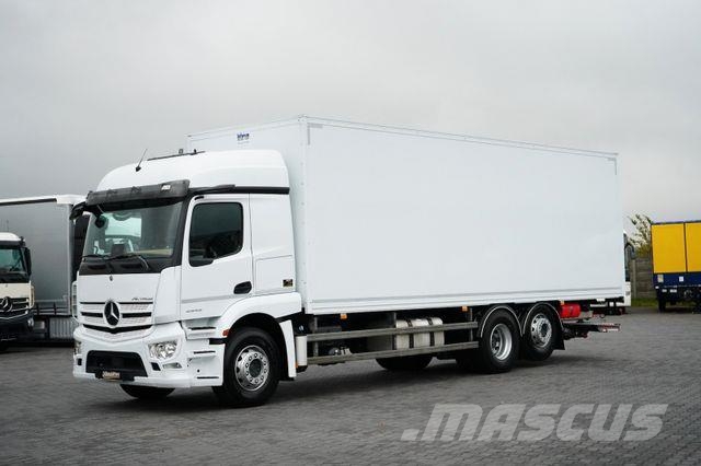 Mercedes-Benz ACTROS / 2543 / E 6 / MP 5 / KONTENER + WINDA / Фургони