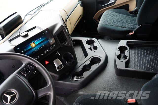 Mercedes-Benz ACTROS / 2543 / E 6 / MP 5 / KONTENER + WINDA / Фургони