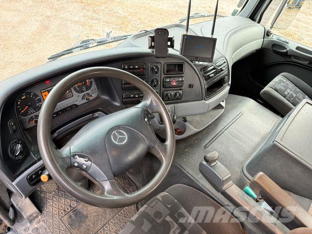 Mercedes-Benz Actros 2046 4X4 BB Maschinentrans + Zugmaschine Ďalšie nákladné vozidlá