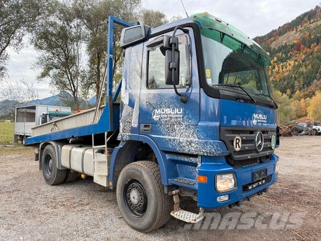 Mercedes-Benz Actros 2046 4X4 BB Maschinentrans + Zugmaschine Ďalšie nákladné vozidlá