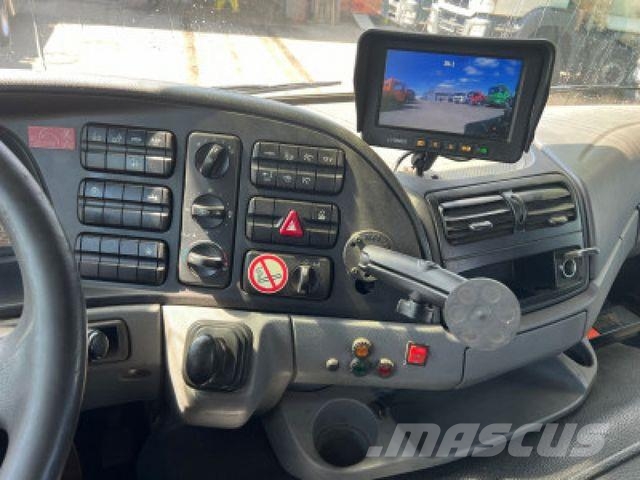 Mercedes-Benz Actros 2541 L6x2 Abrollkipper mit Kran Funk+Grei Камиони с кран с кука