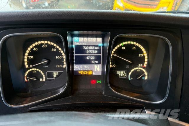 Mercedes-Benz Actros 2543 6x2 شاحنات بمقصورة وهيكل