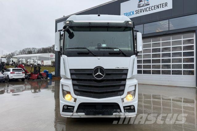 Mercedes-Benz Actros 2543 6x2 شاحنات بمقصورة وهيكل