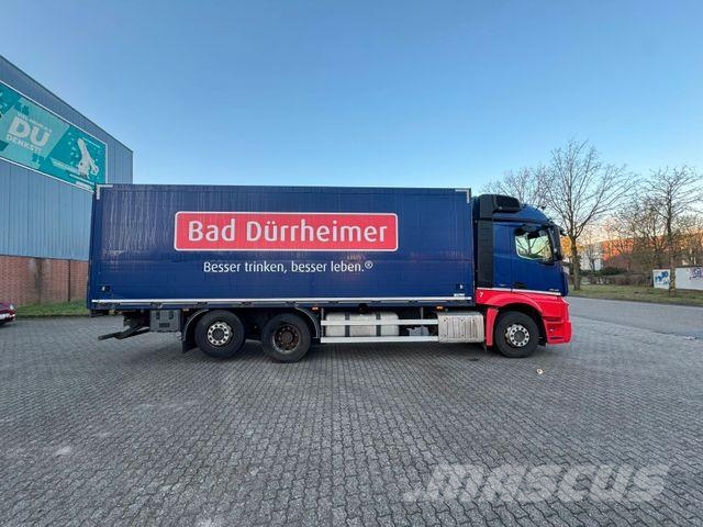 Mercedes-Benz Actros 2545 6x2 Getränkewagen Samochody ciężarowe ze skrzynią zamkniętą