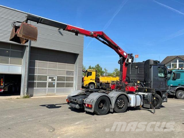 Mercedes-Benz Actros 2546 L 6x2 SZM / Kran HMF 1444 faltbar Camiones tractor
