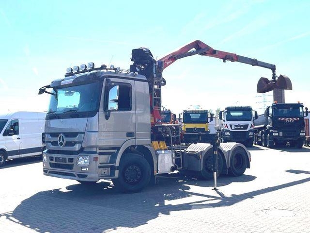 Mercedes-Benz Actros 2546 L 6x2 SZM / Kran HMF 1444 faltbar Camiones tractor
