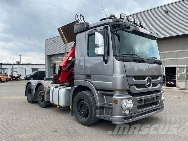 Mercedes-Benz Actros 2546 L 6x2 SZM / Kran HMF 1444 faltbar Camiones tractor
