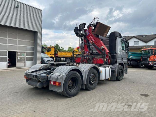 Mercedes-Benz Actros 2546 L 6x2 SZM / Kran HMF 1444 faltbar Camiones tractor