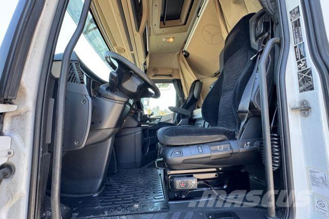 Mercedes-Benz Actros 2548 6x2 شاحنات بمقصورة وهيكل