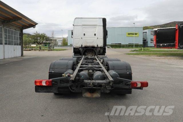 Mercedes-Benz Actros 2548 6x2 Camiones con chasís y cabina